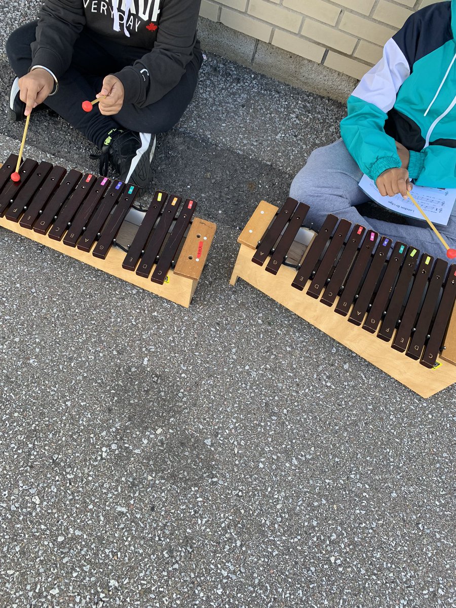 Miss Leaton tweet media