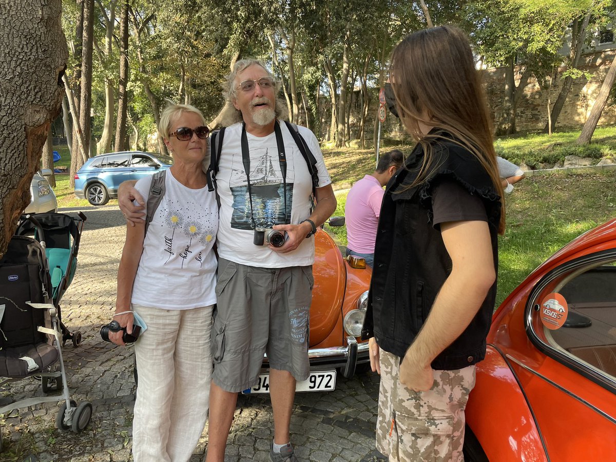 TKoioss's tweet photo. 18 Eylül'de İstanbul Yıldız Park'ında gerçekleştirdiğimiz minderini al gel etkinliğinde değerli konuklarımız ile KF'li aileler arasında köprü olduk.
@CihanTastan_PhD 
@kifder 
@RaDiChallenge https://t.co/030xogTfY1
