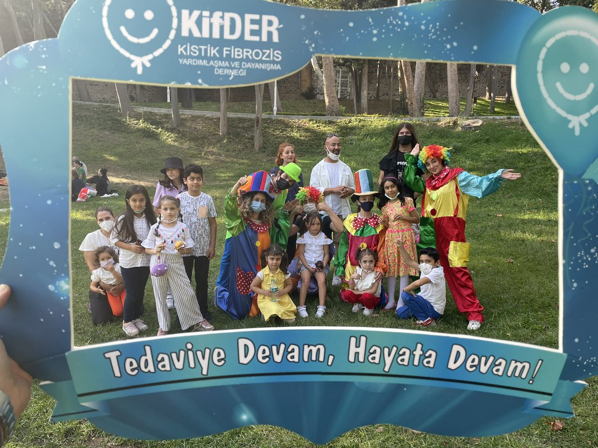 TKoioss's tweet photo. 18 Eylül'de İstanbul Yıldız Park'ında gerçekleştirdiğimiz minderini al gel etkinliğinde değerli konuklarımız ile KF'li aileler arasında köprü olduk.
@CihanTastan_PhD 
@kifder 
@RaDiChallenge https://t.co/030xogTfY1