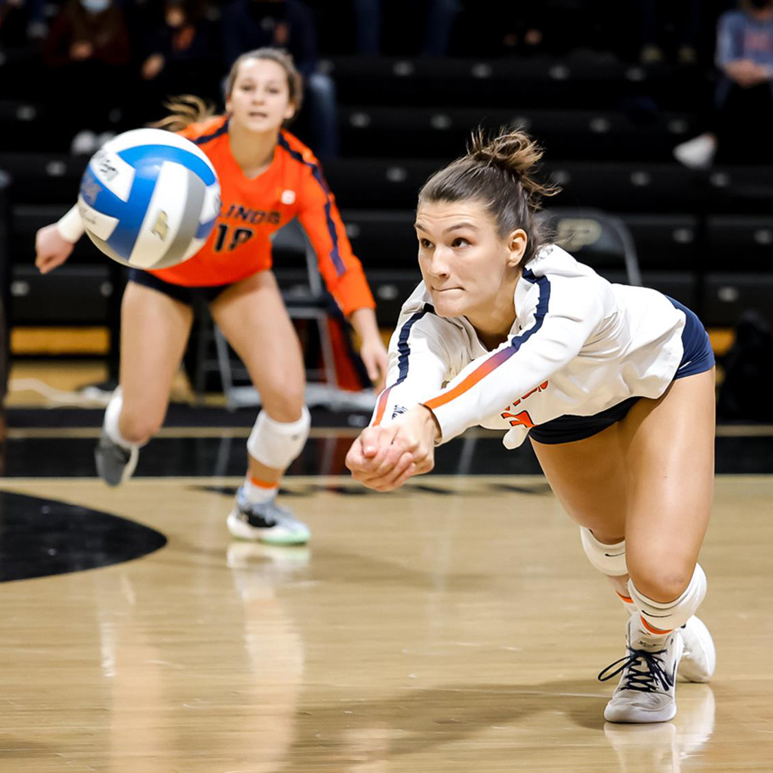 giesbusiness's tweet photo. Shout out to Gies Business senior @TaylorKuper on recording 1⃣0⃣0⃣0⃣ career digs this past weekend! https://t.co/QsKmAQ53ym