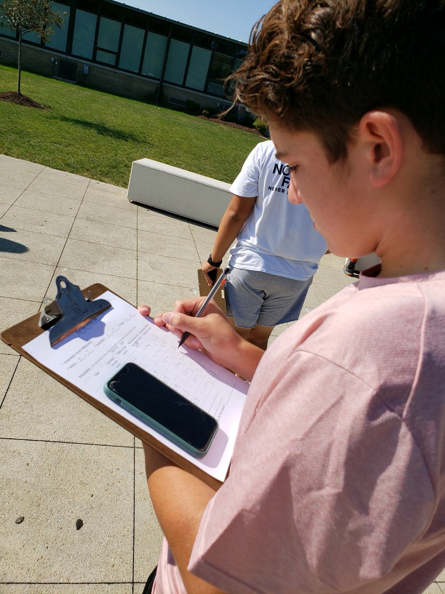 8bBmms's tweet photo. Last week, Mrs. Haag's classes calculated speed while enjoying the beautiful weather! #8bbelievers #bmmstitans https://t.co/GHfv06ciWI