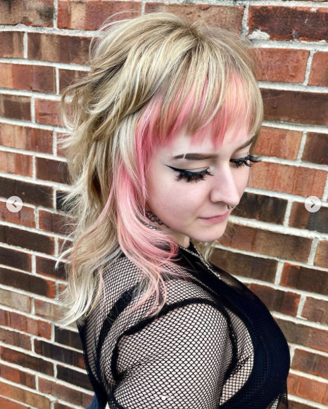 MyRockItStudio's tweet photo. Who loves this new look?! The radest new/old haircut to come around! Call it what you will……long shag, wolf cut. I love it and love doing them! Color with @oligopro blacklight balayage lightener and cream lightener. Toned with @megix10 and of course @olaplex used in every step! https://t.co/2qT4f8Cchs