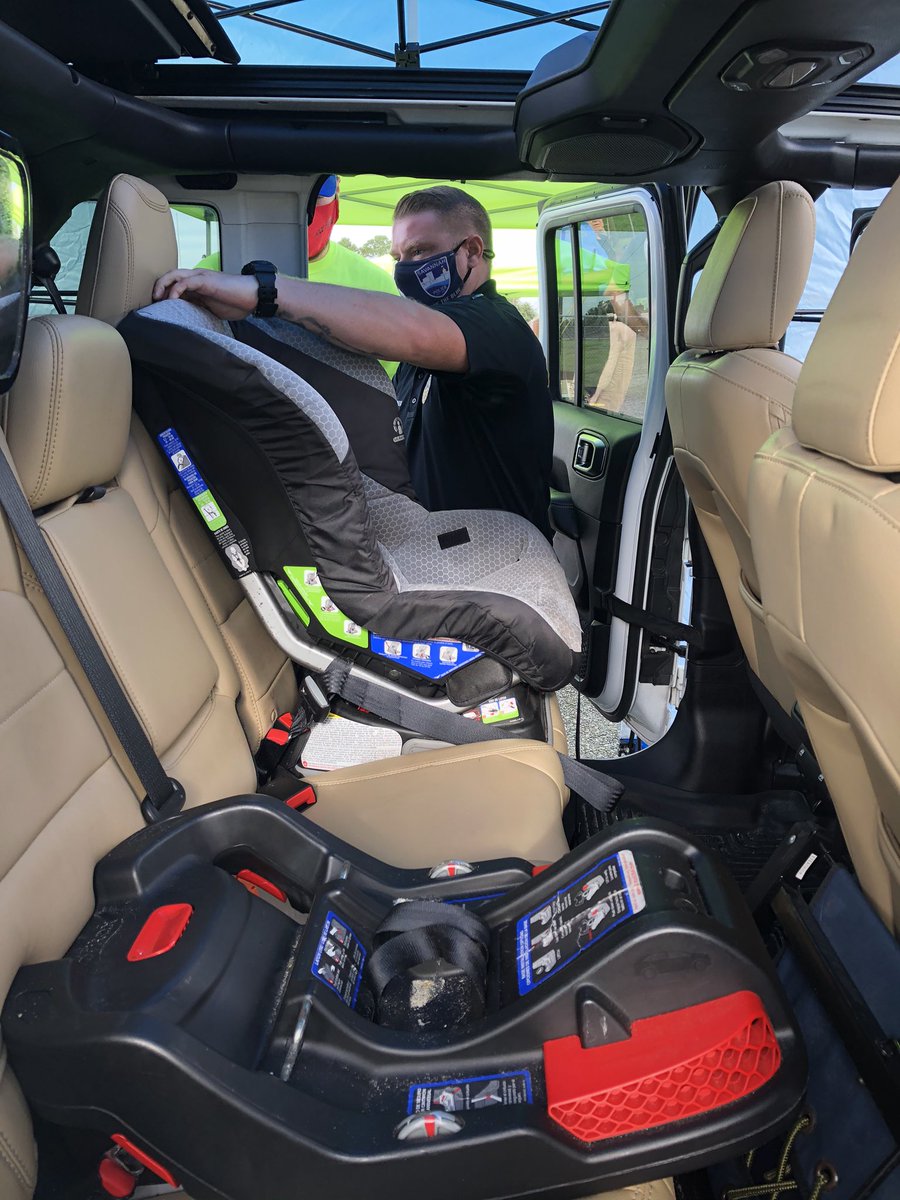 gohsgeorgia's tweet photo. A great day for a community car seat check with @GaDPH, @KidsCamden and local law enforcement at Camden Recreation Center in Kingsland! #cpsweek21 #gacpsweek21 #NationalChildPassengerSafetyWeek #ChildPassengerSafetyWeek https://t.co/onwKJFlVK4