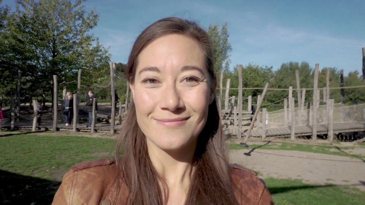 Je kind moet leren dat je boosheid wel mag voelen, maar dat het niet de bedoeling is om brutaal of opstandig te worden. In YouTube filmpjes laat presentatrice Fiona zien wat je kunt doen aan brutaal gedrag bij kinderen. Meer informatie vind je op: ow.ly/8ZjN50GcPD8