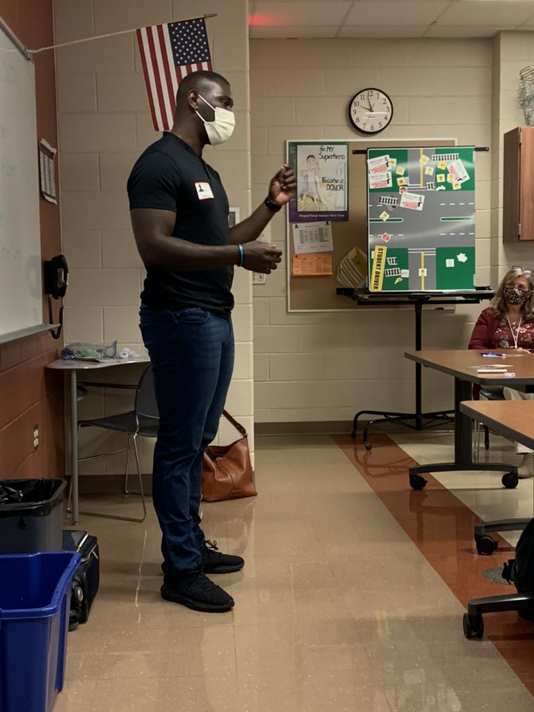 BarbsDriverEd's tweet image. Thanks to Jonathan Bell for coming and Margaret Pearson coming in today to talk to our student about organ donation.