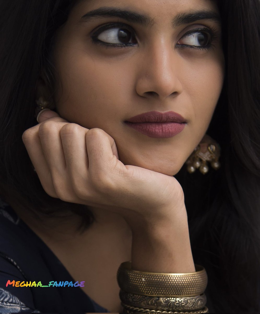 megha_santu's tweet image. Just 🥰
#36daystogo
         My gold Birthday
🤩 advance happy birthday Bangaram 😘 💞💞

#meghaakash || @akash_megha