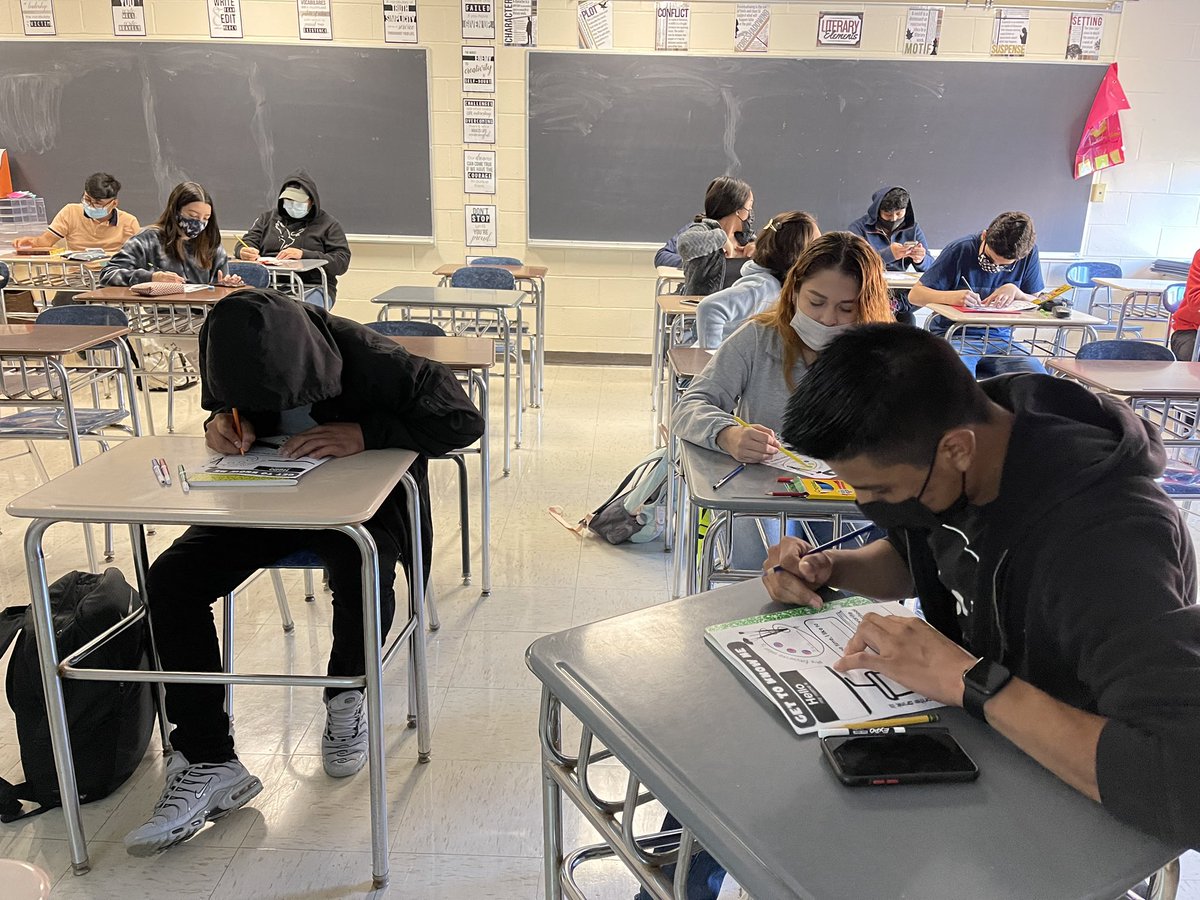 misscasellachs's tweet photo. On Friday, the students learned a little bit about Miss Casella through a trivia game! Today, the students are sharing information about themselves! Pink Drink from Starbucks seemed to be a common favorite drink amongst students and Miss Casella! @CarmelENL @CarmelHS_info #CHSENL https://t.co/vykh40elRj