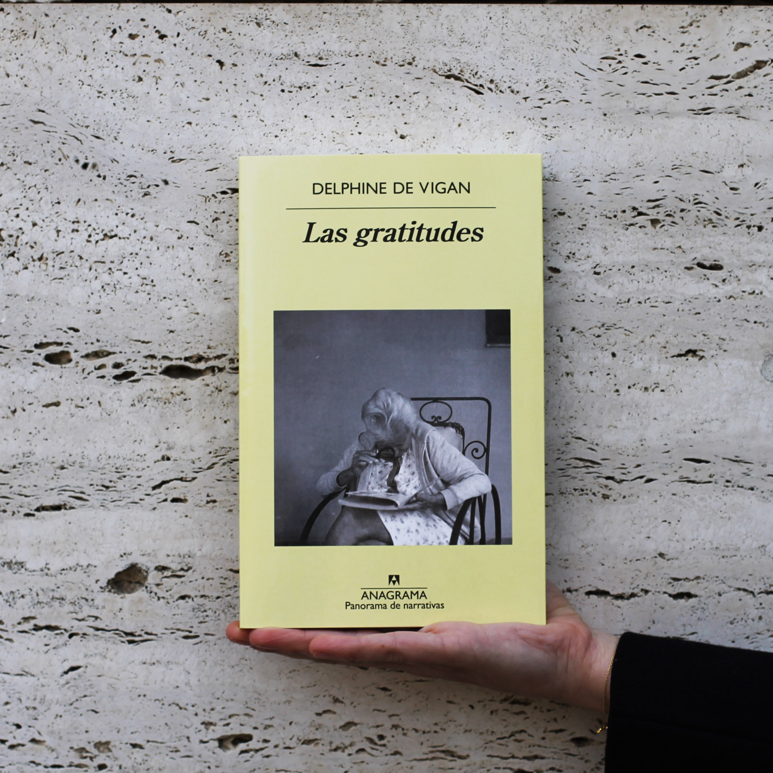 Editorial Anagrama on X: 'Las gratitudes' es una novela conmovedora y  entrañable, pero también desgarradora sobre el final de la vida, cuando  empezamos a perder. Francisco Millet Alcoba, @opiniondemalaga   / X