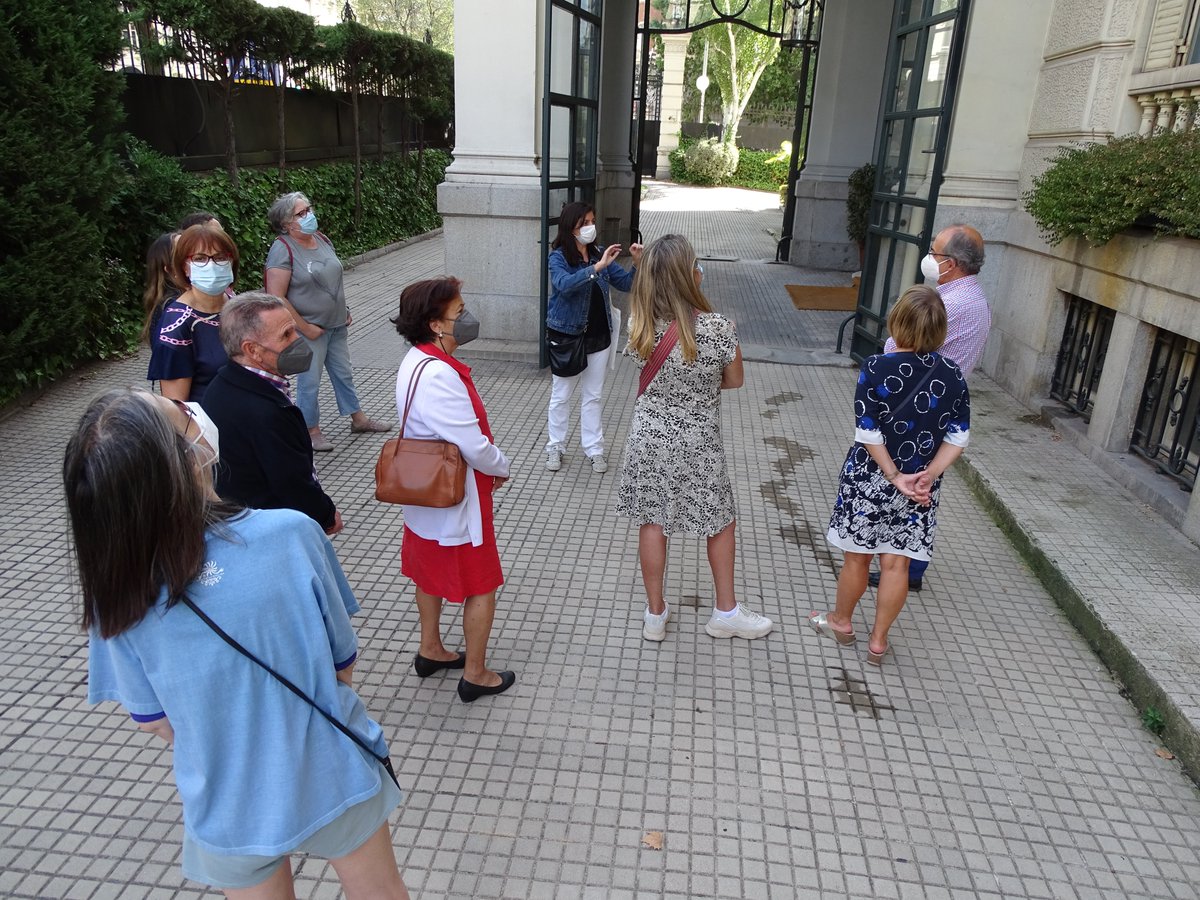 Hoy en @italyinspa los primeros grupos de visitantes han disfrutado de una nueva edición de <a href="/Bienveapalacio/">Bienvenidosapalacio!</a>, iniciativa de la <a href="/CulturaCMadrid/">Cultura▪️Comunidad de Madrid</a> que permite conocer los edificios más bonitos de la <a href="/ComunidadMadrid/">Comunidad de Madrid</a>. ¡Gracias un año más por contar con nosotros! 🇮🇹👏🇪🇸