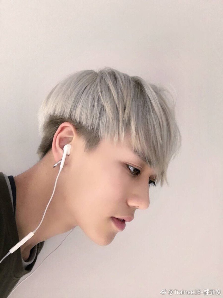 doredo82's tweet photo. 20170303
讓時間來決定.

分享Trent Dabbs的单曲《Time Decides》https://t.co/4DFul3MyCZ (@网易云音乐) ​​​

#香蕉娱乐 #trainee18  
#Trainee18-林彦俊 
#888mob
#林彦俊 https://t.co/g8x1kU9kK1