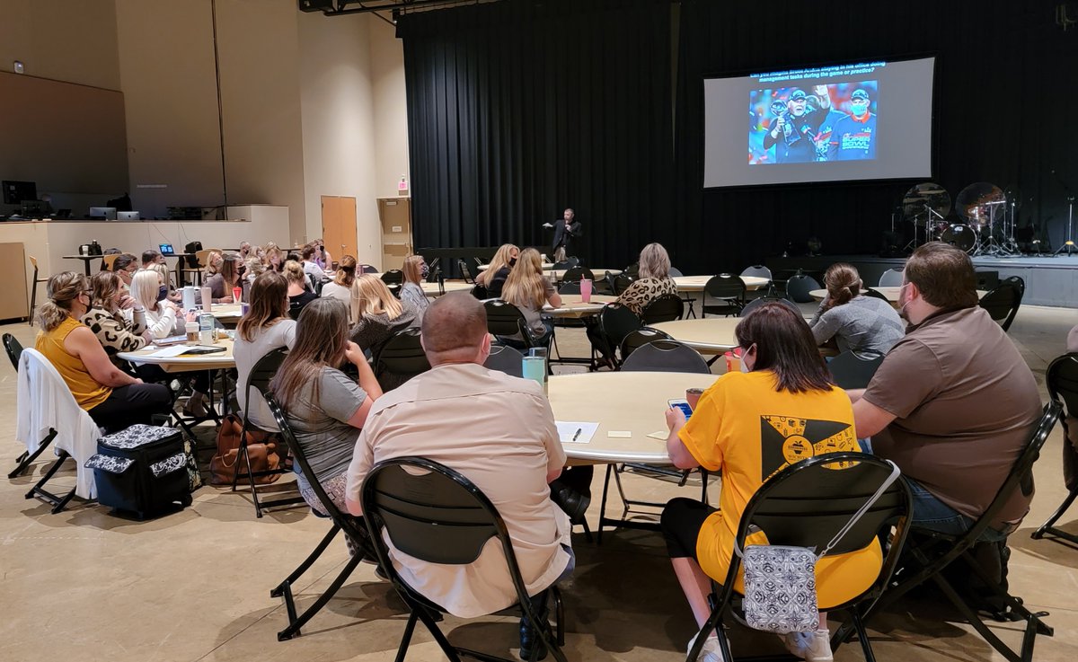 HeathPeine's tweet image. Excited to be learning about leading #TeacherClarity with @Dave_Nagel1. Teacher clarity is an essential component of our work in SRG. Our amazing educators never stop learning and growing. I love working with this group! #WPSIgniteLearning #WPSProud