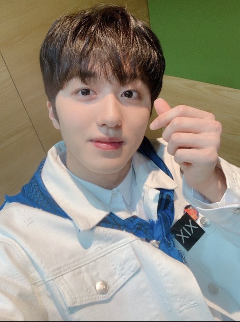 ♡ hour 239 of chani ♡

#찬희 #CHANI #SF9                                                                                                                                                                                                                              <a href="/SF9official/">SF9official</a>