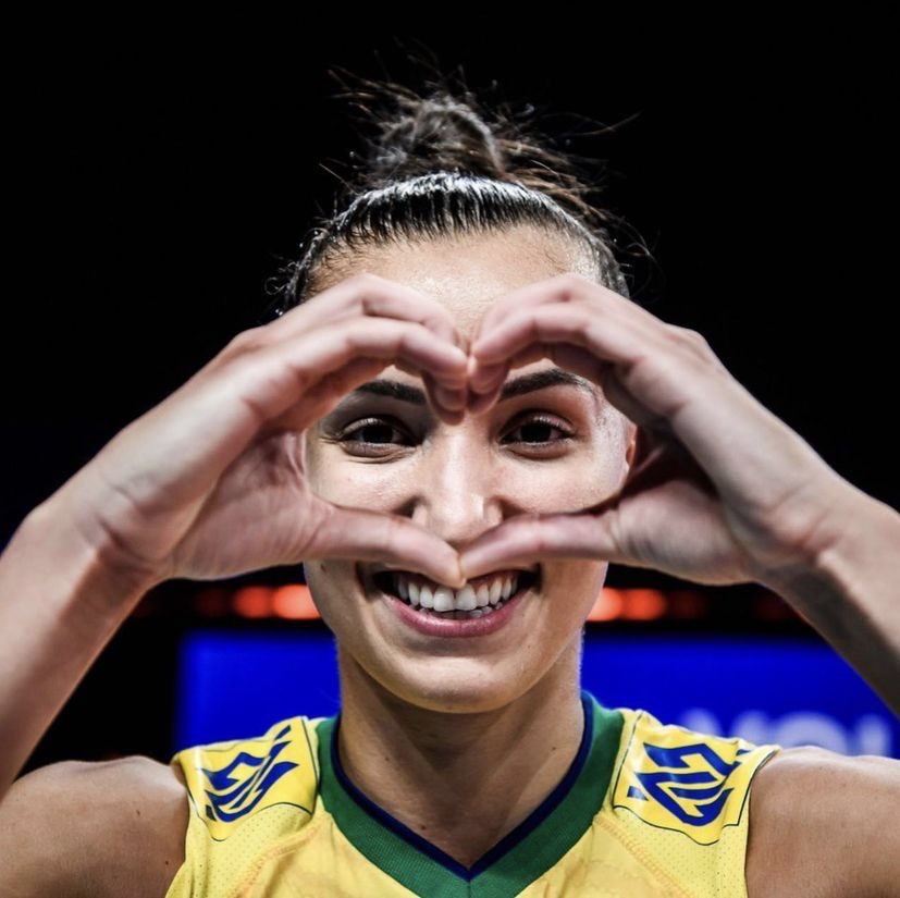 ksdplc's tweet image. Uma jornada muito especial em 2021 !🏆🇧🇷👏🏼👏🏼🥺#vnl2021 #Tokyo2020 #CSV2021 #SulAmericanoFeminino GABI Aonde quer que eu vá jogar vôlei estarei torcendo por você, só não desapareça do meu coração ♥️♥️

Ansioso por esperar para ver a liga turca!! 🛫🇹🇷