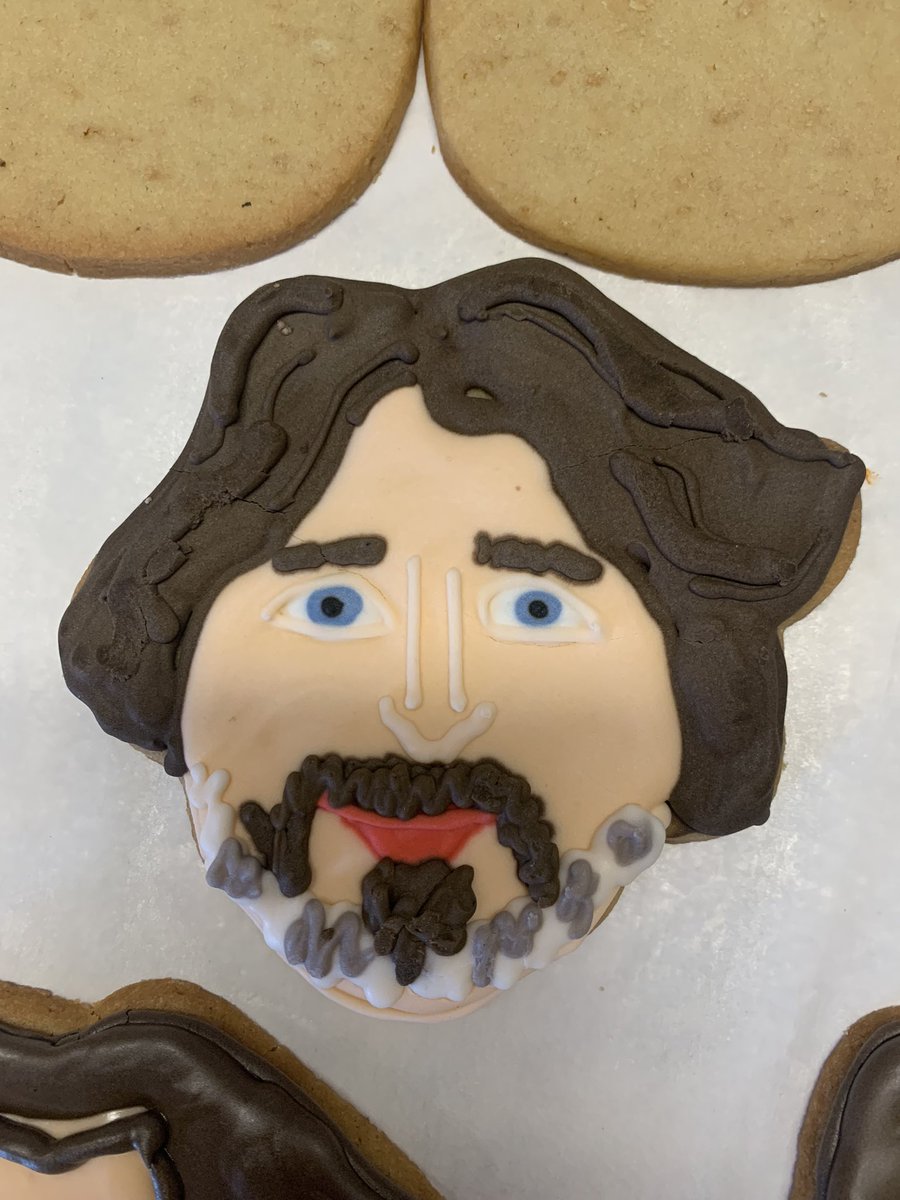 oliviajomalley's tweet photo. Wishing everyone a sweet Election Day. Biscuiterie Montreal has been pumping out party leader cookies throughout the campaign. Full story on @Global_Montreal at 5:30 p.m. #elxn44vote https://t.co/zgWRMb3lPZ