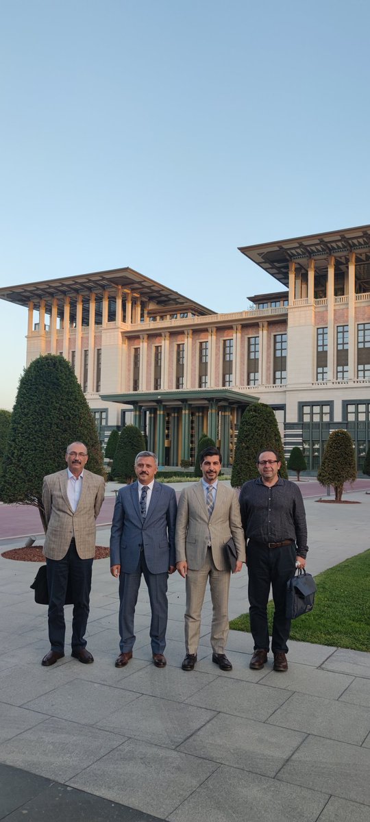 Cumhurbaşkanlığı Denetleme Kurulu üyesi İsmail Kurul başkanlığında sürdürülen toplantımızı bugün Külliye'de gerçekleştirdik. Kendilerine nazik misafirperverliklerinden ötürü teşekkür ederiz. 
<a href="/ProfMGuner/">Mesut Güner</a>