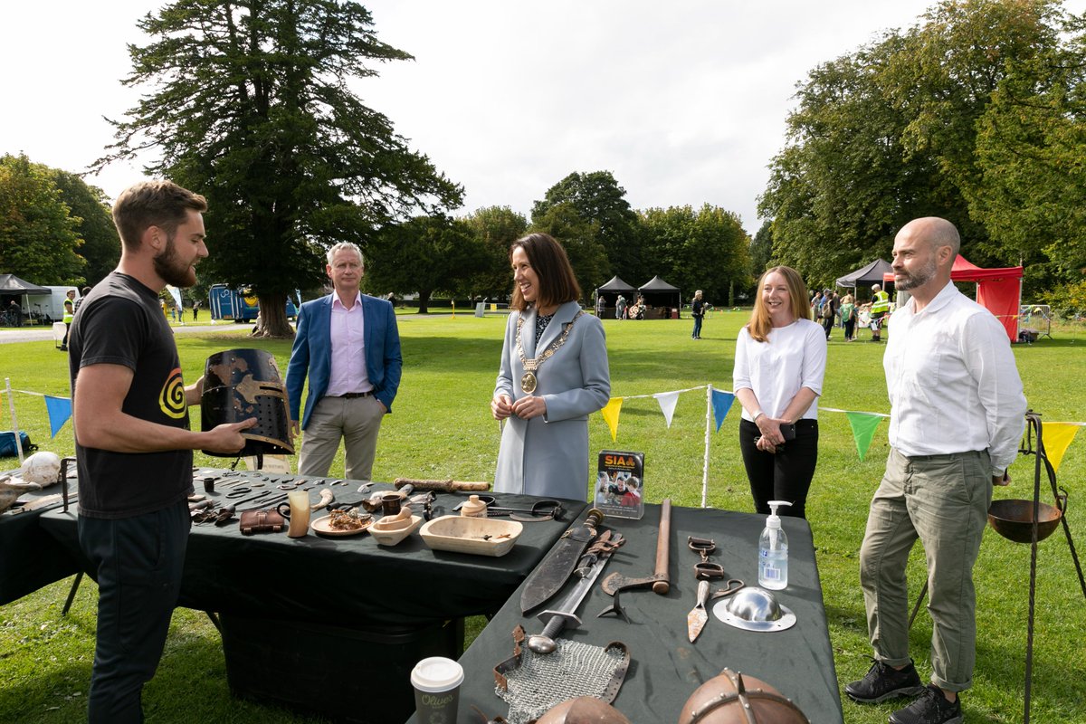 AnnesParkArch's tweet photo. We were delighted to welcome @LordMayorDublin as our first official visitor to our first event in St Anne's Park on Saturday! Our programme runs in the park and online through to November, check out our pinned tweet for details. https://t.co/4yI7eMEX9U