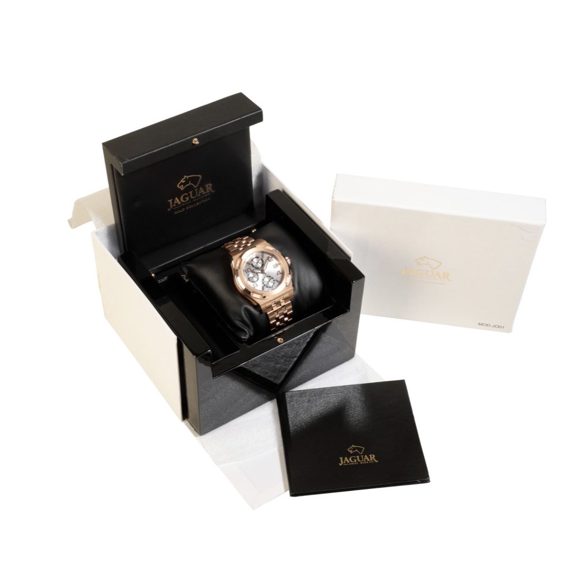 This Jaguar 18ct gold gentleman’s watch is lot 17 in our Gold Watches, jewellery and Pocket Watches on Thursday!
 
Viewing from 9:30 tomorrow morning. Register with us to watch and bid live with no extra charge!
 
Estimate £3,000 – £5,000
.
.
.
.
.
.
.
#dukesuactioneers #watches