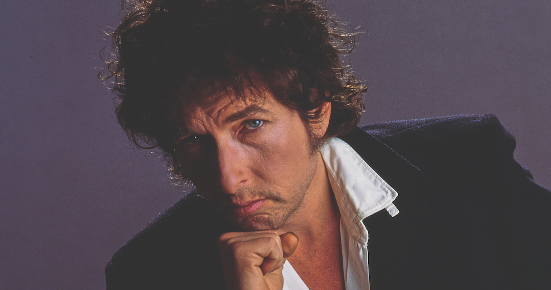See how the Official Albums Chart is shaping up with today's update - @bobdylan on track towards his 41st Top 10 album with Springtime in New York - Bootleg 16 bit.ly/3EAa4rZ