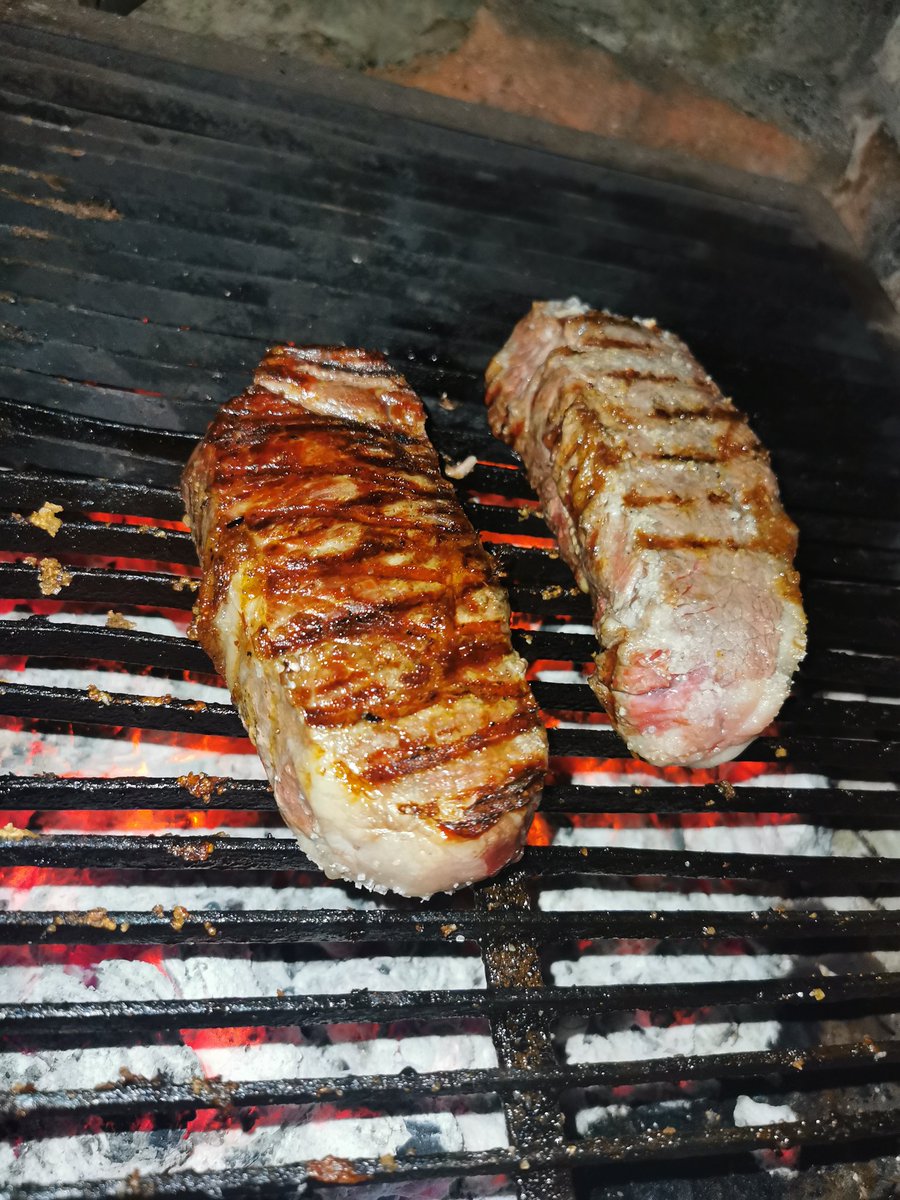 Del <a href="/luarlomo/">Luis LM</a>. Gracias carnal.
#hermosillo #carneasada #meatporn #meat
