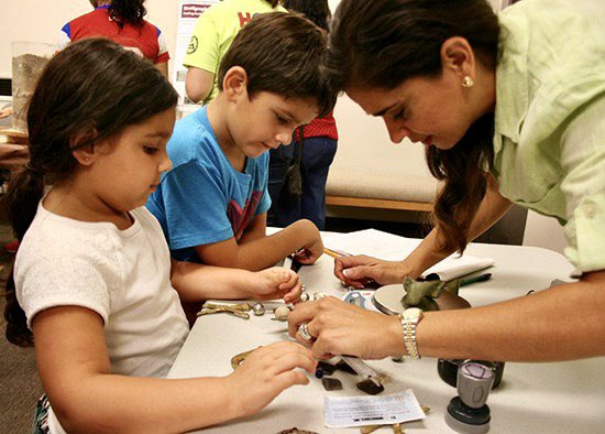 Ever thought about how Latino history is found in #archeology in the U.S &amp; our 🌳 national parks?

Check out Latino archeology from art, songs, animal bones &amp; more ➡️ nps.gov/subjects/arche…

📸 NPS - Kids archeology at <a href="/PaloAltoNPS/">PaloAlto Battlefield</a>

#FindYourPark #NPSYouth #HispanicHeritageMonth