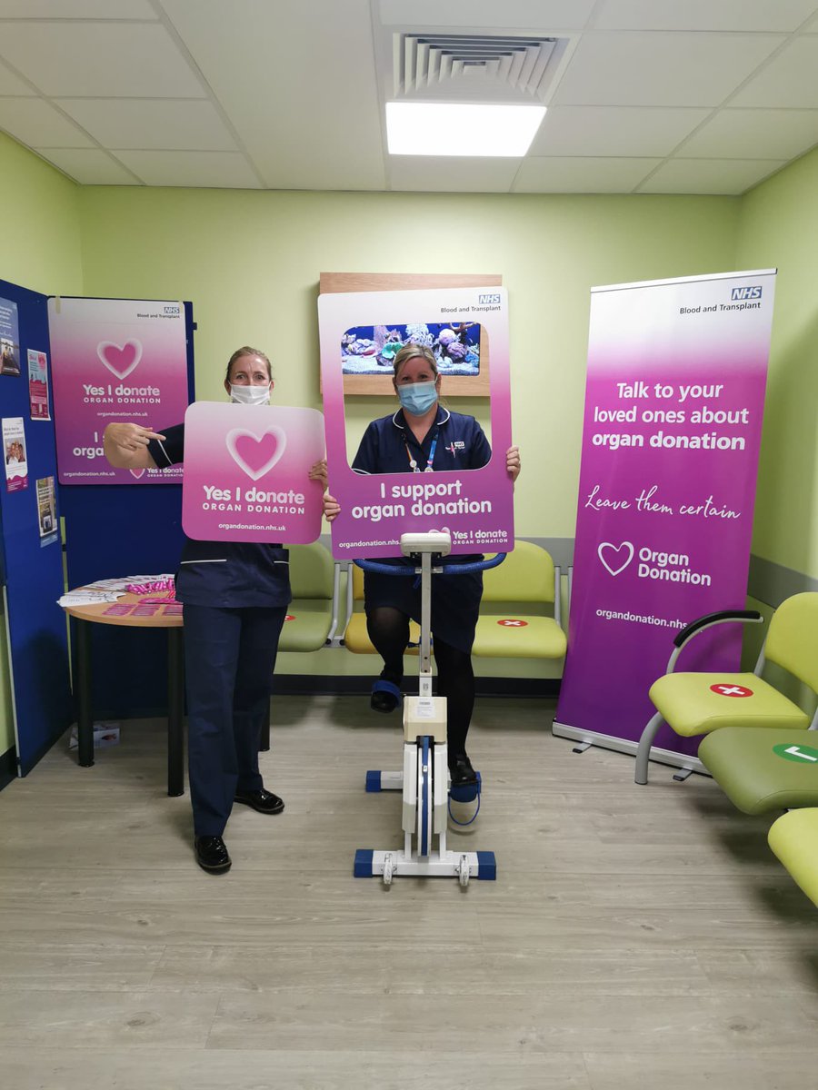 Our very own Specialist Requester Lee Coulthard @leealex02 and SNOD Karen Sutcliffe @kazza2811 getting those miles in at the Royal Preston hospital today. Look out for the Preston Team on <a href="/GranadaReports/">ITV Granada Reports</a> tonight 6pm!!!!!#RaceForRecipients #OrganDonationWeek #LeaveThemCertain