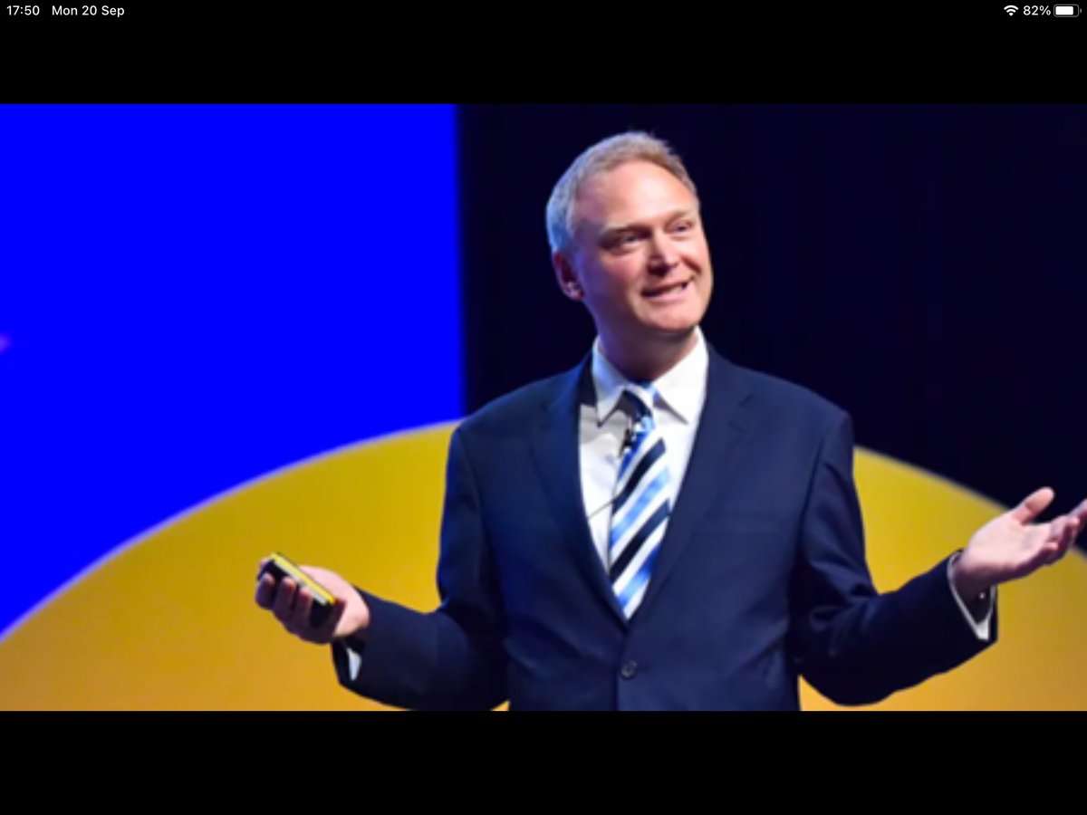 Fantastic session this evening hosted by @Andy_Buck for the Havering Academy of Leadership. Across the 2 sessions, over 100 school leaders from Havering taking part. Thanks Andy! <a href="/HaveringAofL/">Havering Academy of Leadership</a> <a href="/LshipMatters/">Leadership Matters</a> <a href="/HES_orguk/">HES</a> #honk