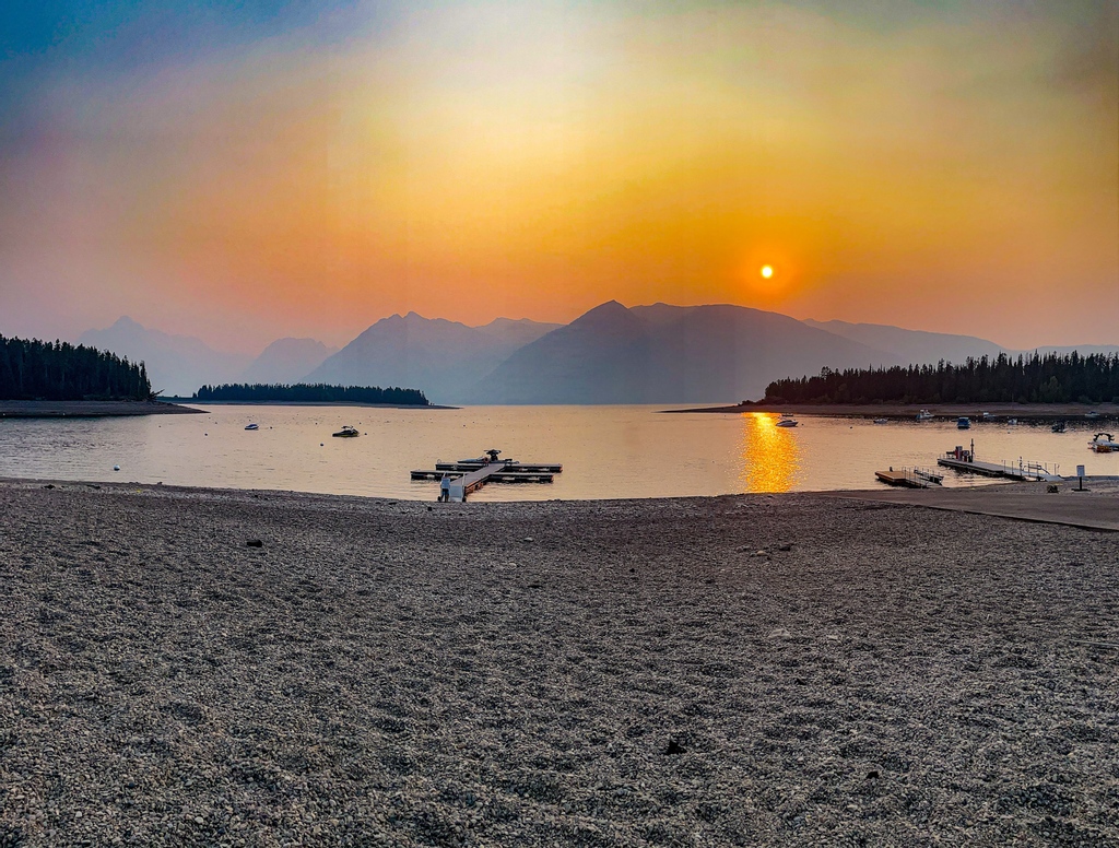 One thing we have found in life on the road is that when things don't turn out as expected it opens up opportunities for the unexpected and if you can just keep it together and roll with the changes, it will be totally worth it.  THAT, is what this is all about for us!!!!