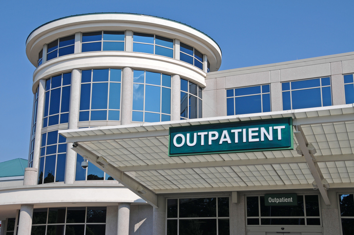 An <a href="/UHC/">UnitedHealthcare</a> report looks at the potential savings from moving some outpatient department care to ASCs. The report adds to buzz within the #healthcareindustry that site-neutral payments will be implemented more widely as a tool to address costs. hfma.org/topics/news/20…