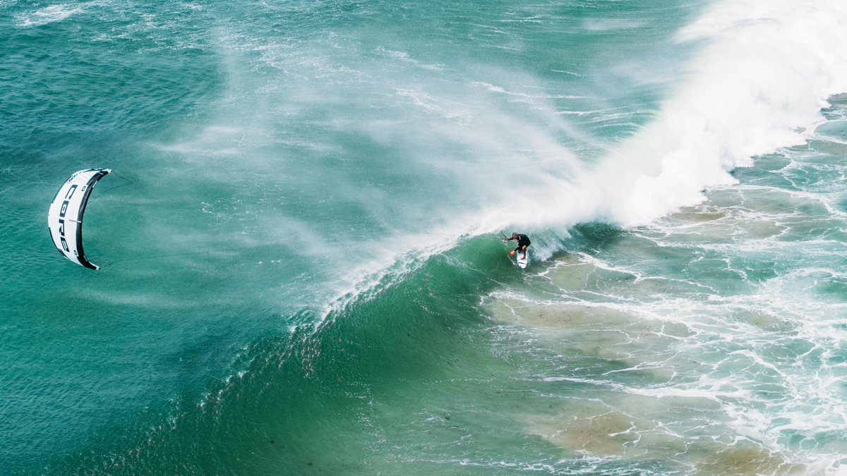 corewatersport's tweet photo. Barrel hunting with Willow-River Tonkin 🌊 
#GOKITING

🚁 Steven Akkersdijk | 📷 @thomasburblies
📍 Stilbaai, South Africa

#corekites #section4 #ripper4 #wavewarrior #kitesurfing #kitesurfer #kitelife #southafrica #freestyle #waveriding https://t.co/DsqQRXke30