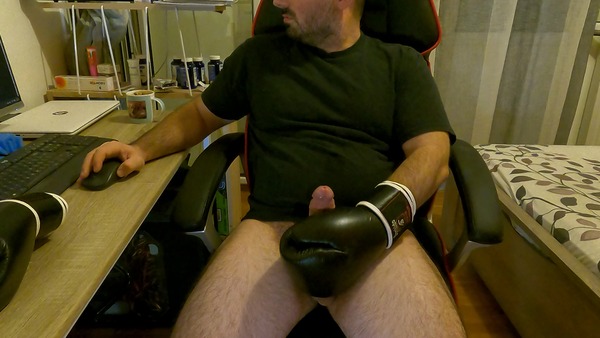 My new video is really hot! Check it out!  https://t.co/PZqeqLEpB1 https://t.co/2ZKqe2qIM3<a href="/tag/mytwitteranniversary"class="tags"><span>#mytwitteranniversary</span></a>