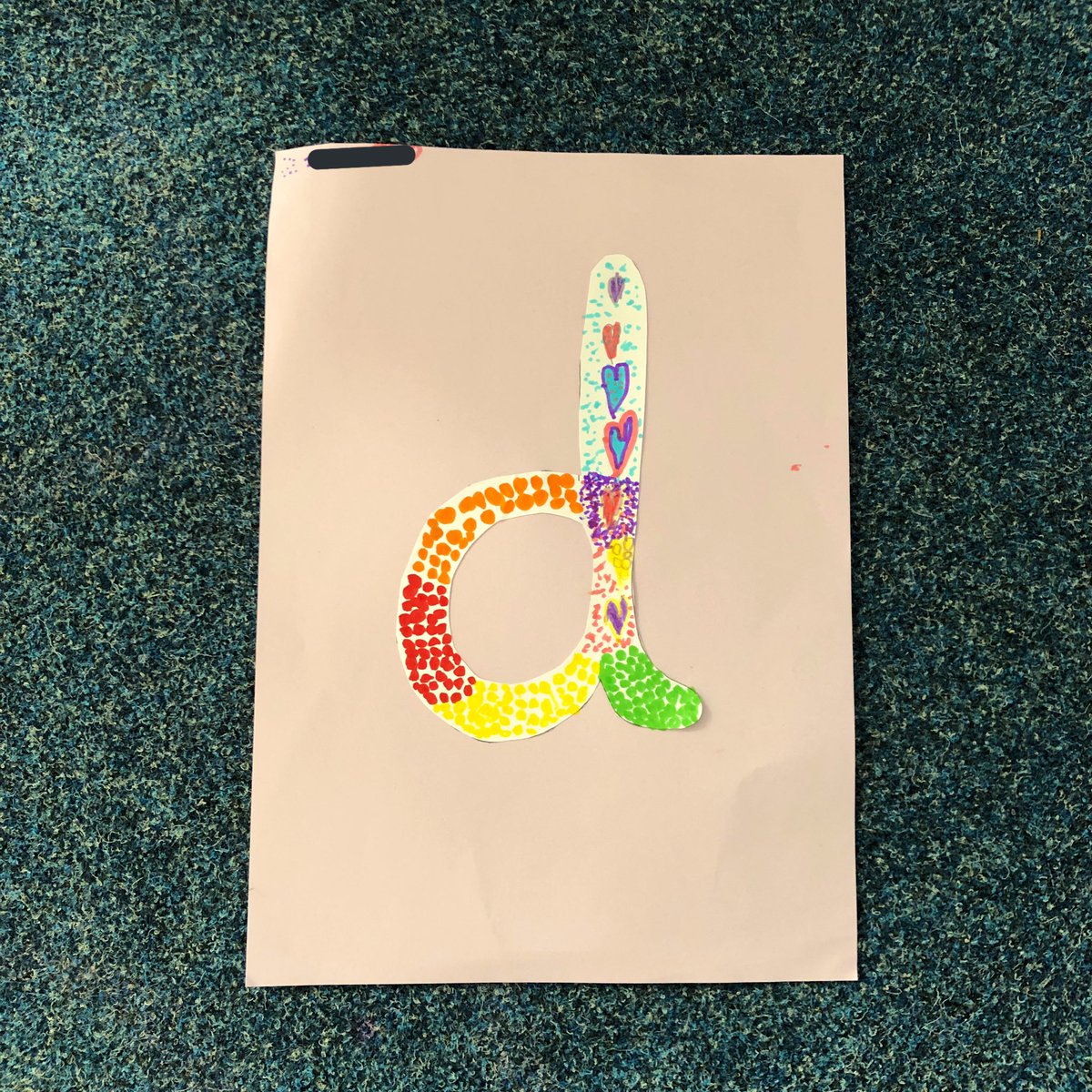 MissCowieTeach's tweet photo. d d d dots by my lovely P1 this morning ๐ด๐ก๐ต #floppyphonics https://t.co/PmurzK4osc