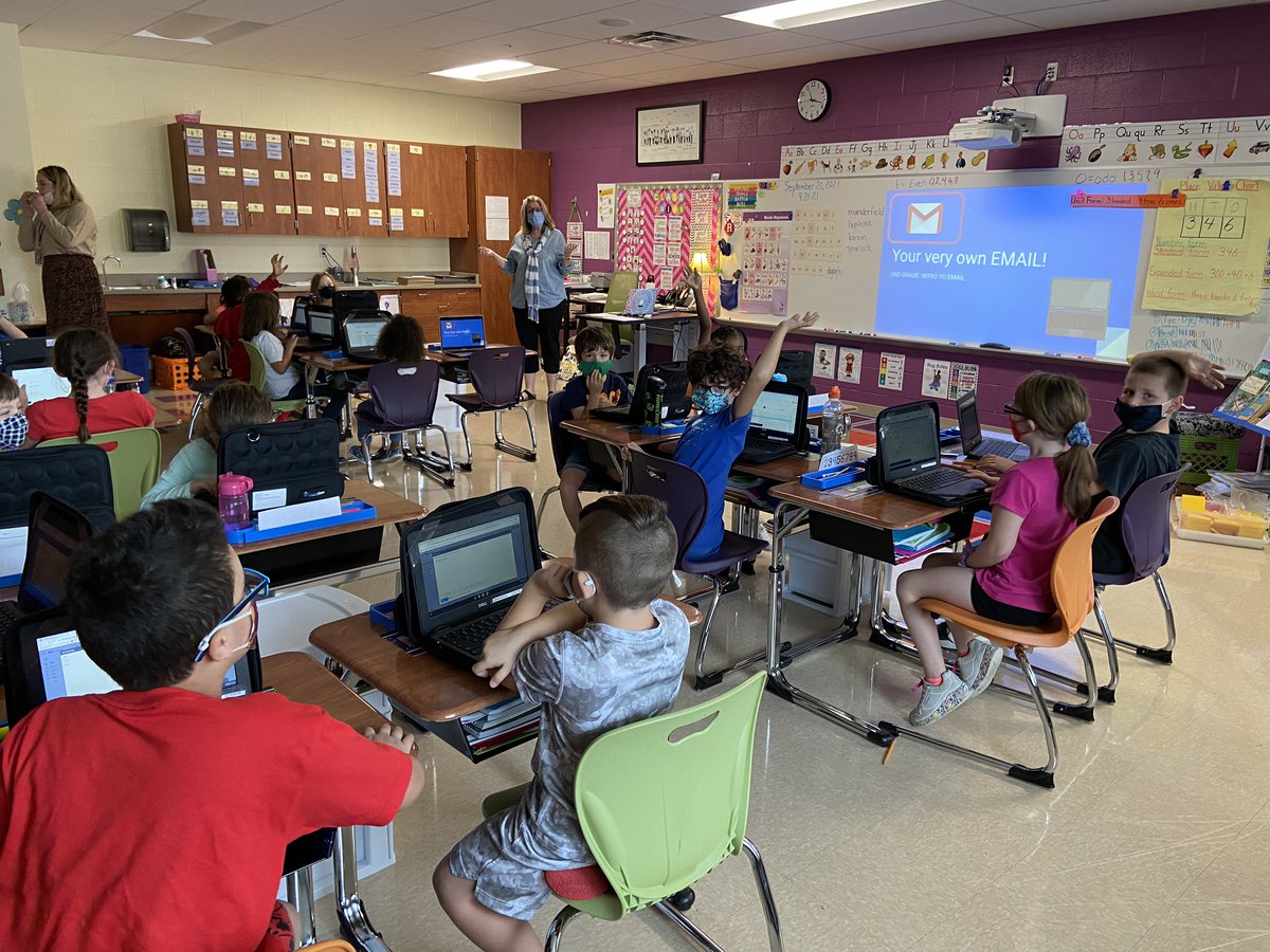 2nd graders learn the in’s &amp; out’s of email so they can keep in touch with a friend who is moving. Great idea, Mrs. Manderfield! 💻❤️