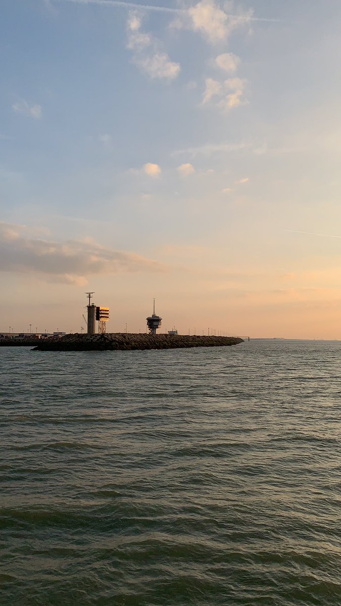 Ra1phK1's tweet photo. Bye bye Zeebrugge, thanks for the hospitality and service. Onwards to new adventures. #VLRD https://t.co/Lq9mq9fwrH