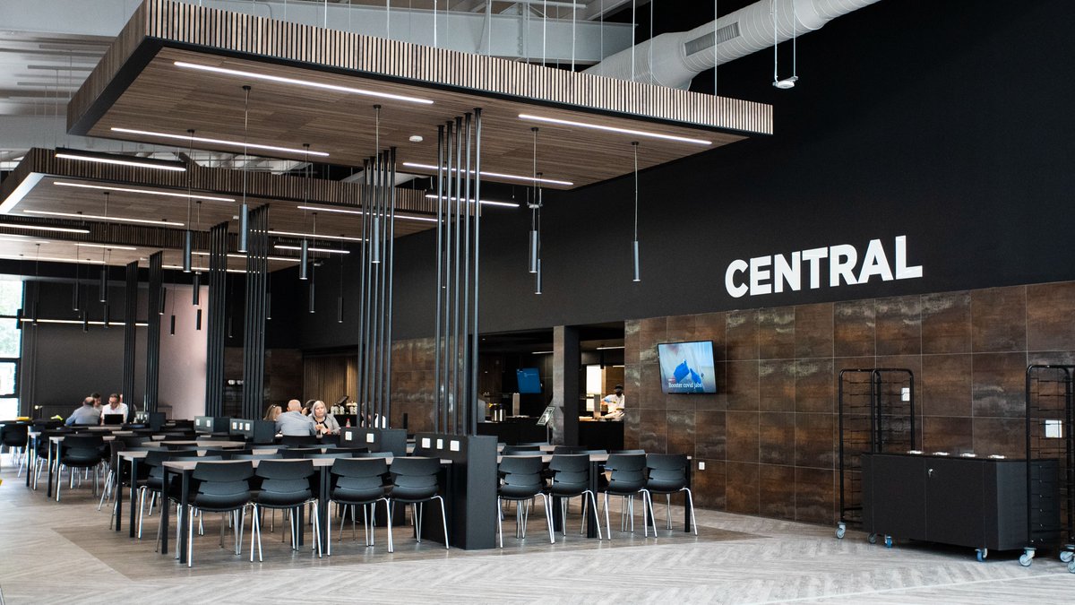 KeeleUniversity's tweet photo. Welcome to CENTRAL! 👋 

Our new food, social, and learning space in the heart of campus is now open 🎉 https://t.co/cmnDUYiXGi