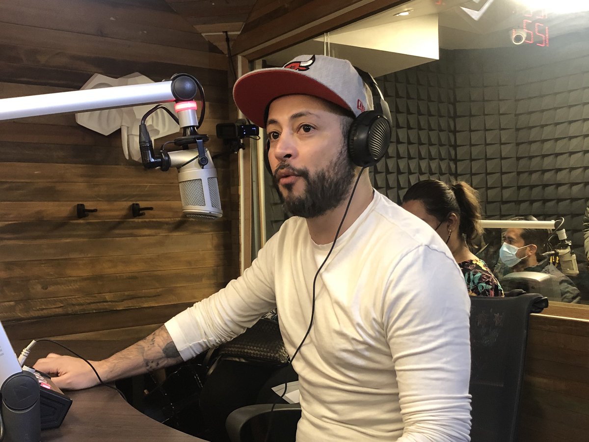 ExaFM's tweet photo. ¡Ya estamos en vivo con @docstreamgaming y @PolloCervantes en #YordiEnExa! 🙌🎮
Hoy nos presentan #ExaGamers, que ya puedes escuchar todos los sábados a las 6 PM por el 104.9 fm...
📻 https://t.co/N9FMUnZkn1 https://t.co/x7uQPXEet2