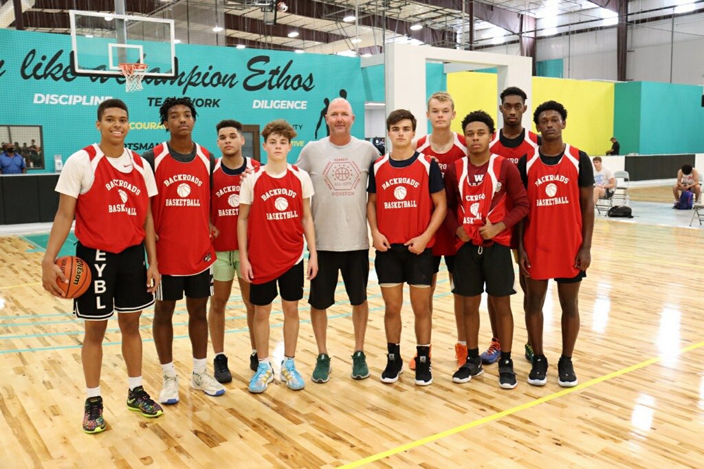 UC_Exposure's tweet photo. Strive for the “9” formula leads to proven results | 6 of the 9 in the 2020 Fall kickoff ended w/ offers, CTX “Top Prospects”   @antwoneeeee @CjEvans03 @MATurner2022 @nate_garcia20 @TerrellPalmer23 @KevinGarcia2022 @Isaiah2s @Jaydns8 Payton Reimer will see results w/ UCExposure https://t.co/VC2Qmh2TrE