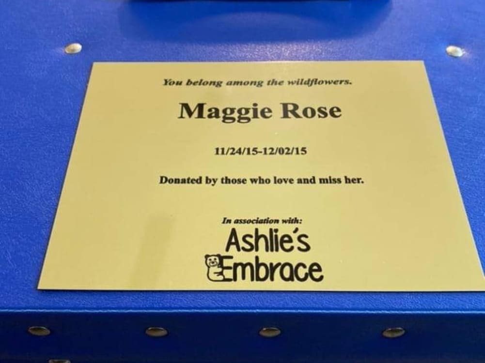 Rose Lowe, Ryan Lowe and Wyatt recently donated a #CuddleCot to Cincinnati Children's Hospital Medical Center NICU in memory of Maggie Rose Lowe. Rose, an RN in the department, partnered with us to honor her daughter, who passed away shortly after birth in 2015. 

#ashliesembrace