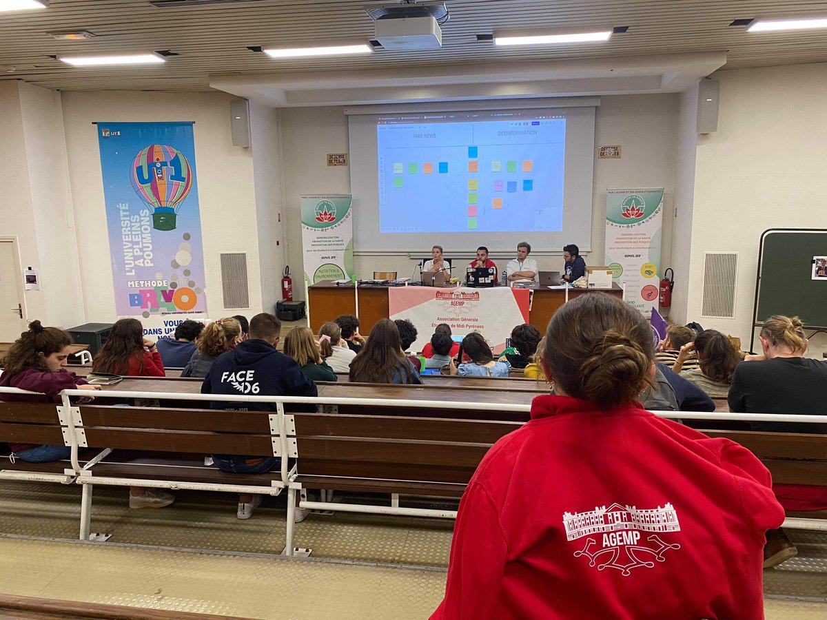 [FORMATION]

Ce week end j’ai eu l’occasion de former les étudiantEs engagéEs de Midi-Pyrénées lors du congrès de l’<a href="/AGEMP_/">AGEMP</a> 📍

🗣 Un WE fort en échanges qui m’a permise de parler de l’<a href="/ANEIC_IC/">ANEIC</a> et des problématiques que les étudiants et étudiantes en #SIC rencontrent.