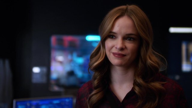 Happy 34th Birthday to Danielle Panabaker!! 