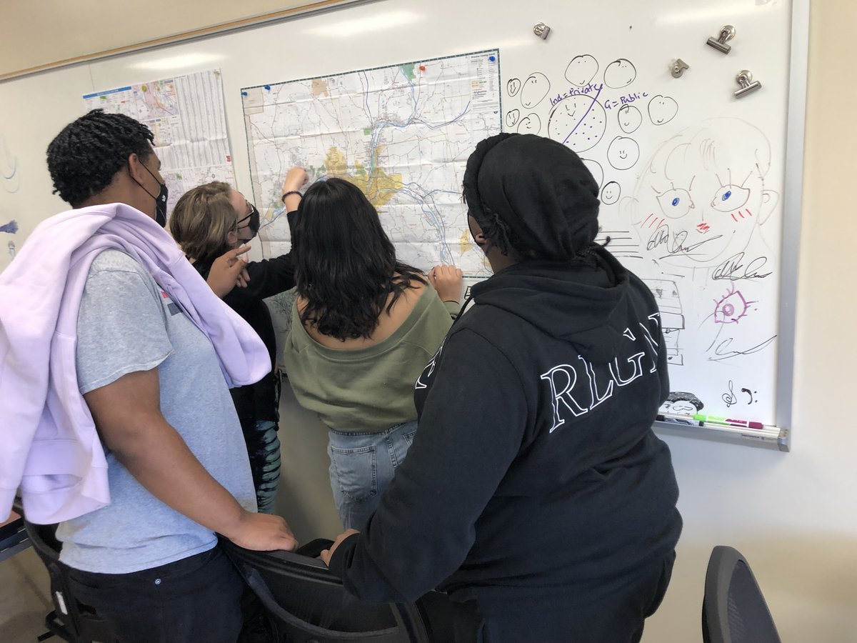 BtNewVisionsSS's tweet photo. Students love maps, 2021 version #socialstudies https://t.co/Atu7PzxTKQ