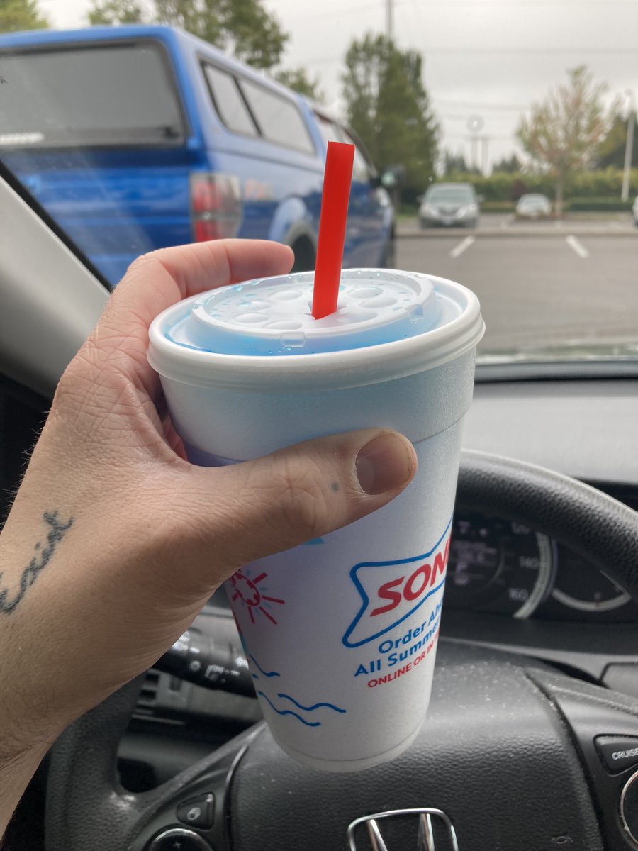 TalkingToGhost's tweet image. MAJOR CORRECTION: 
I apologize to Sonics everywhere. The drink is called “OCEAN WATER”. My bad.