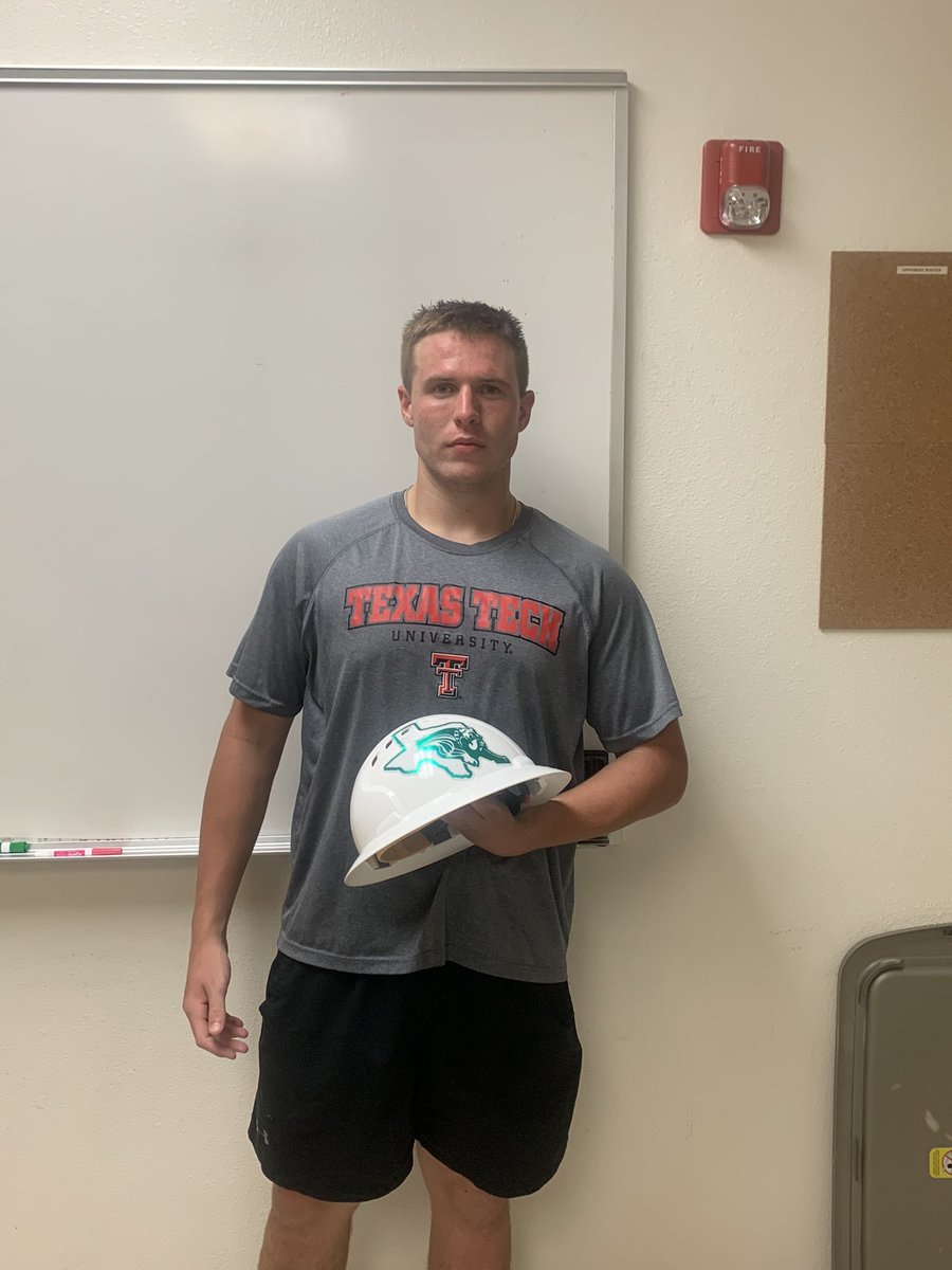 We have our first repeat Hard Hat winner this week. <a href="/BennettWalker73/">bennett walker</a> graded out at 95%, with 2 pancakes and 2 cut blocks. Very proud of the progress he has made since last year! #ALLIN