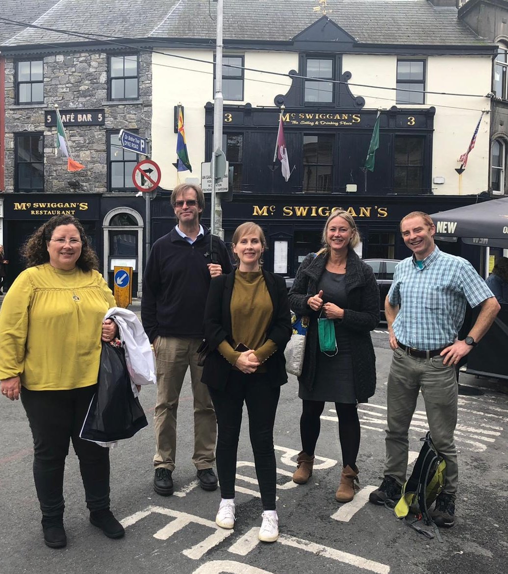 Greens gathered in Woodquay today as the Minister <a href="/cathmartingreen/">Catherine Martin</a> and <a href="/Failte_Ireland/">Fáilte Ireland</a> announced €1,030,350 in funding for Woodquay Park! With thanks to the local community:

Light installation artwork, a traditional Galway Hooker, performance space for Woodquay Park