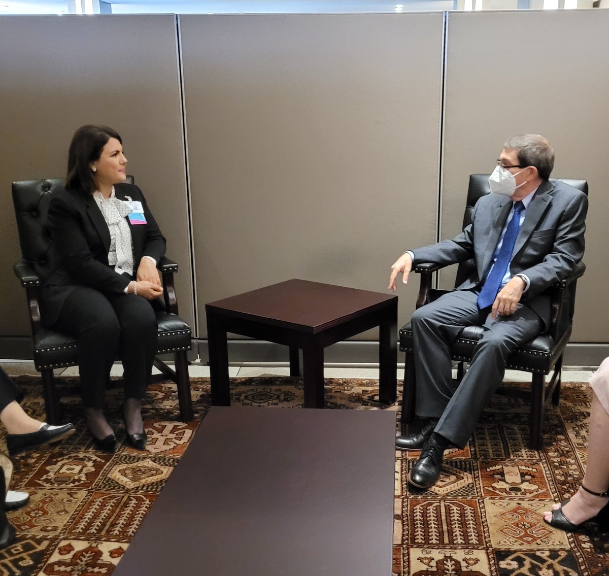 BrunoRguezP's tweet photo. Durante primera jornada en #AGNU76 sostuve encuentro con Najla El Mangoush, Ministra de Asuntos Exteriores y Cooperación Internacional del Estado de Libia.

Intercambiamos sobre temas de interés común de la agenda bilateral e internacional. https://t.co/KrpBVTGF5A