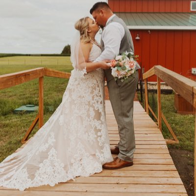 allison_moore94's tweet photo. #NewProfilePic https://t.co/XdUvQ2VUxL