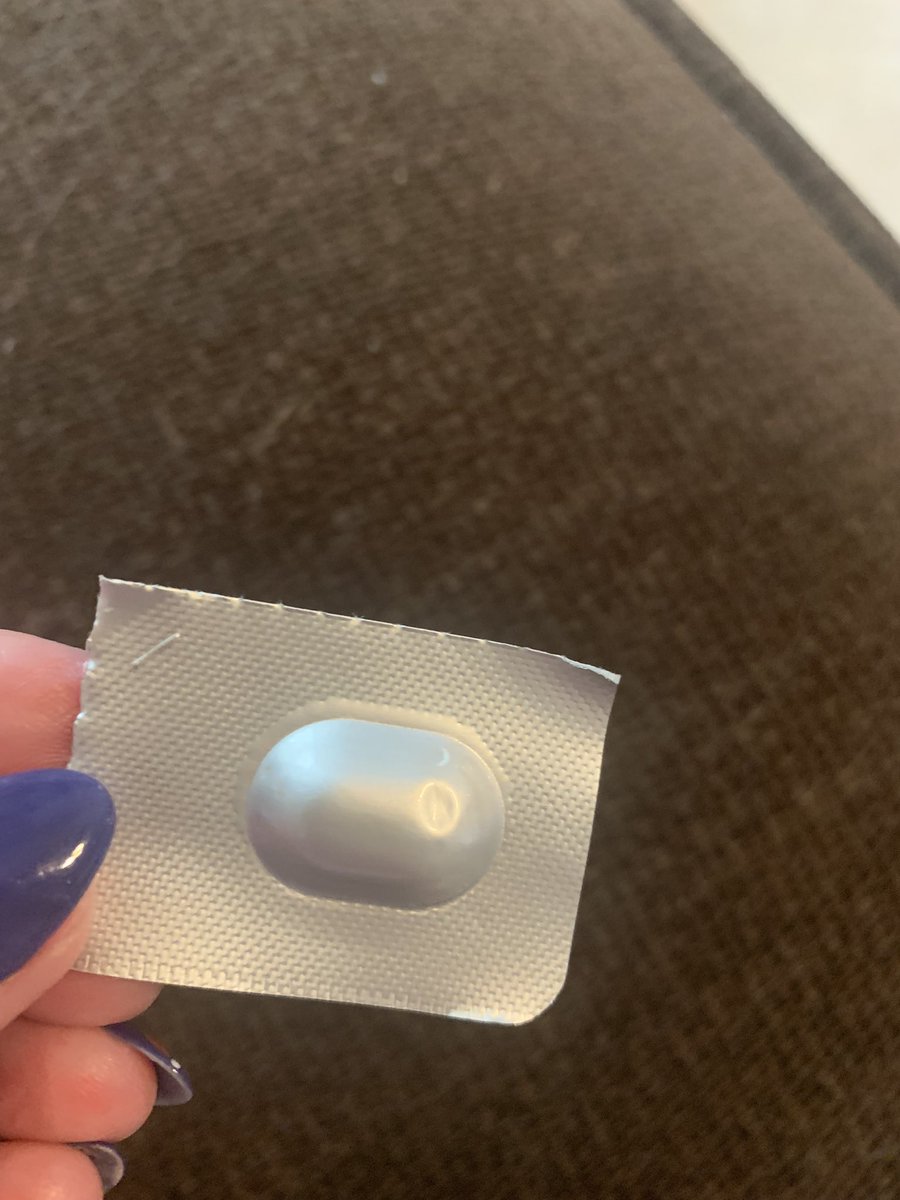 terrye_thorp's tweet photo. On a scale from 1-10, does anyone want to guess how difficult it is to open one of these shiny blister packs (that contains Imitrex) WHEN you have a migraine???? #migraine #imitrex #ugh @Migrainedotcom https://t.co/DP3hr2563k