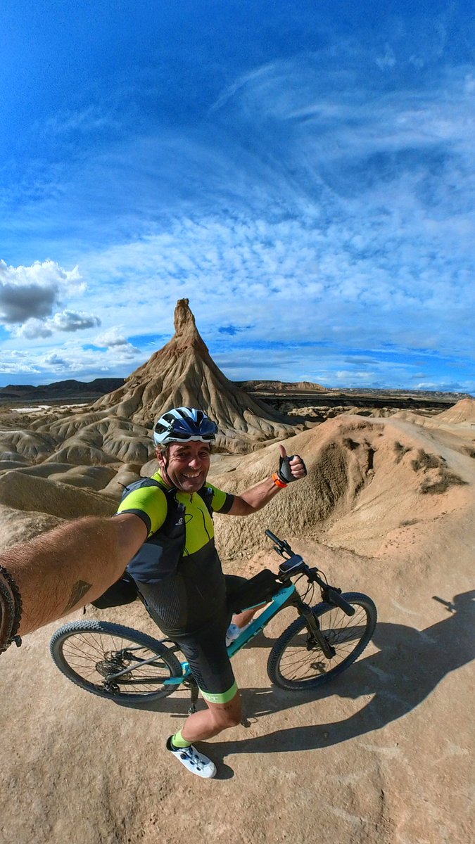 RikiAbad's tweet photo. Disfrutando de una tirada por las Bardenas y probando la nueva montura con alforjas!!!!
Siete horas juntos y 150 kilómetros de disfrute!!!!
#mtb #bardenas #castildetierra #bianchi #bianchibicycles #retto
@Retto_KYA @LurbelPG https://t.co/Qd2eoSOsv9