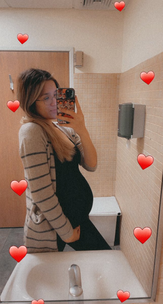 Panconlleche's tweet photo. 30 weeks today 🥺🥰 #10moretogo https://t.co/l2J3mrHntS