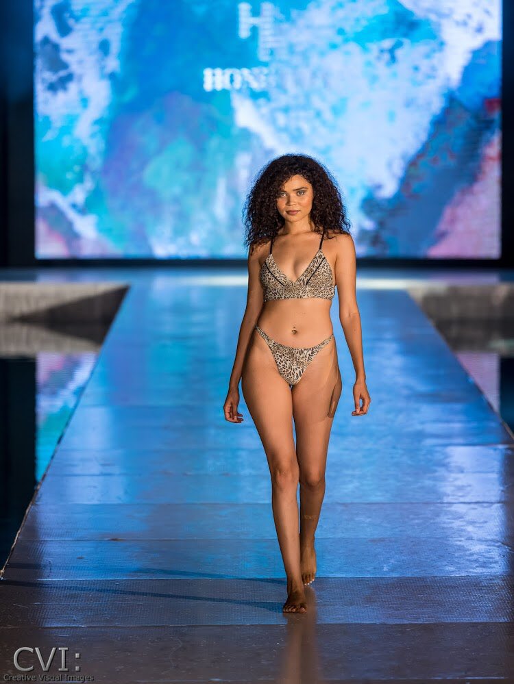 therealcortneyd's tweet photo. #miamiswimweek2021 https://t.co/NfHxUTC2VK