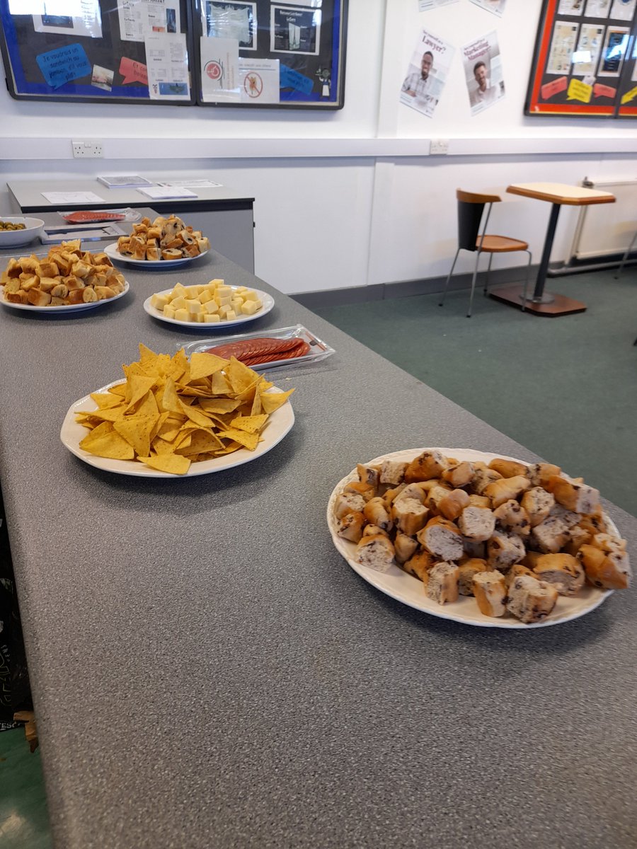 greenbankhsMFL's tweet photo. Celebrating European Day of Languages today with some food tasting @greenbankhs
#passionforlanguages https://t.co/mEzfa9pbef